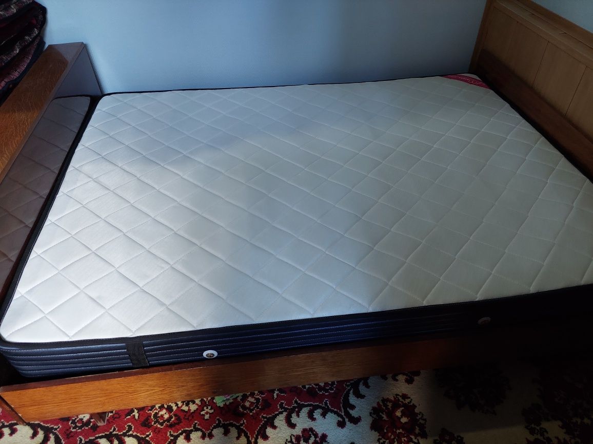 Spalni mebel matras
