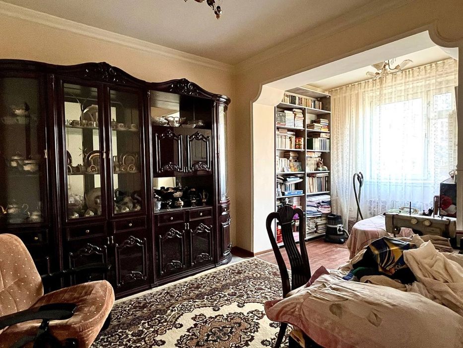 Продается Банковская квартира Чиланзар Ц квартал