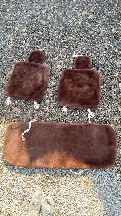 Продам Чехлы на машину