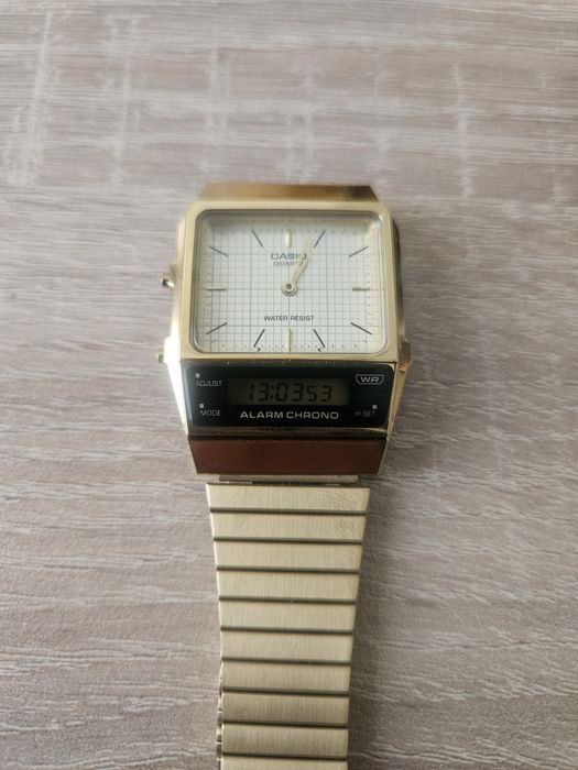 Casio GOLD - AQ-800 E -