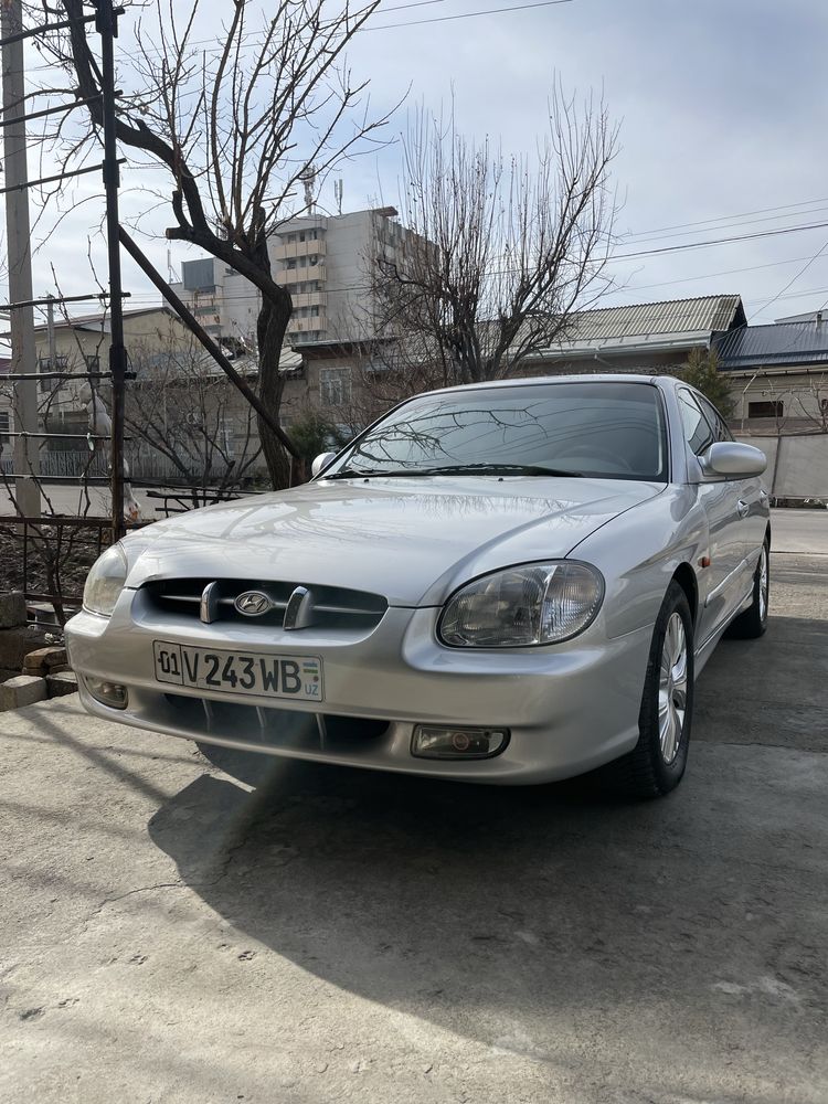 Hyundai sonata ef