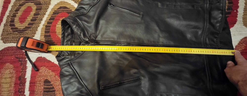 Geaca de piele moto noua.