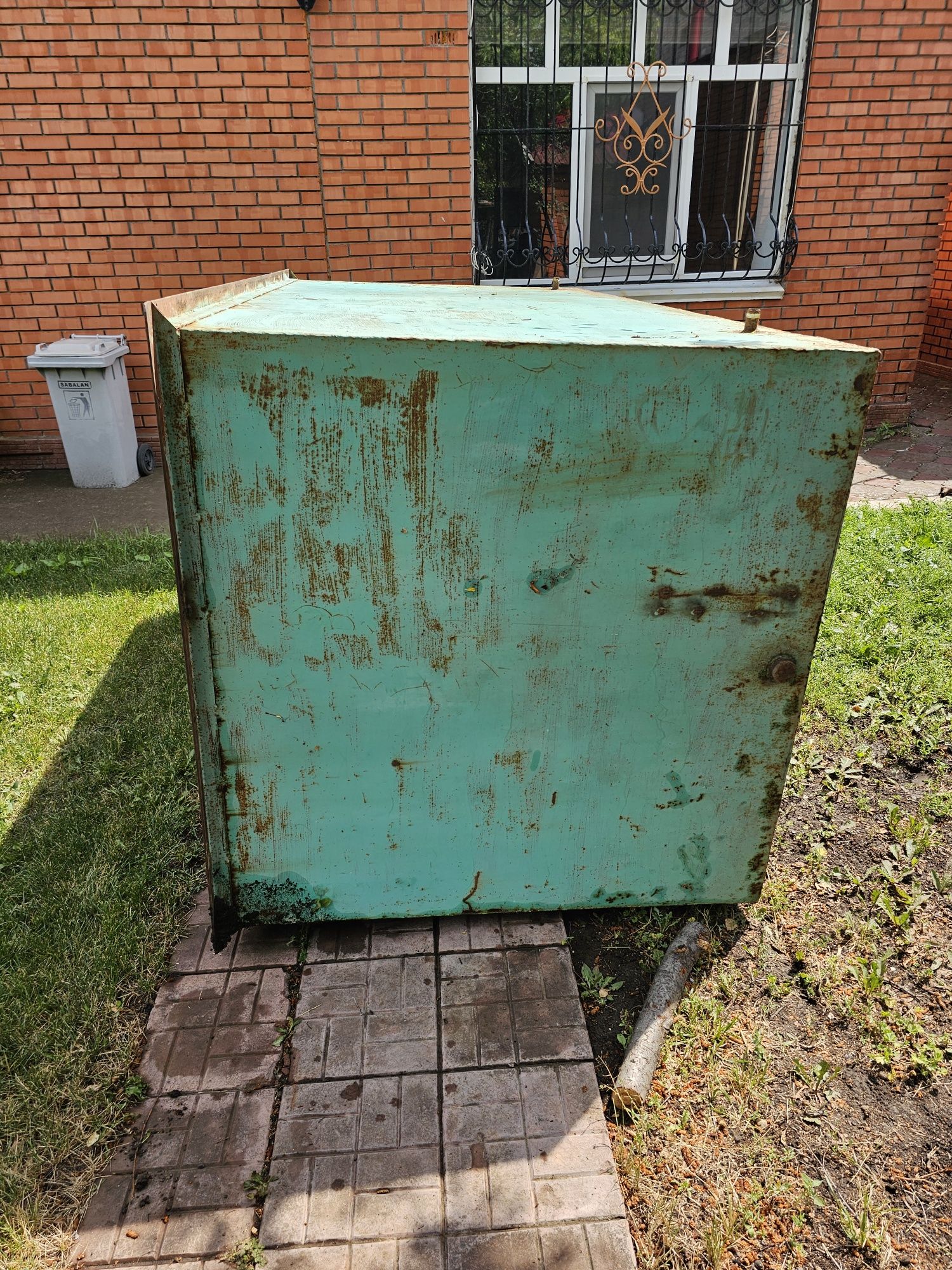 Бак для воды. Ёмкость 2.5*1.2*1.2