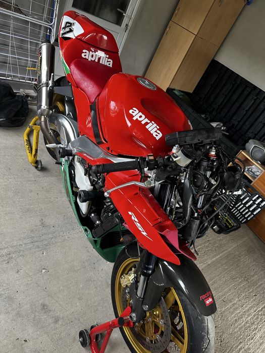 Aprilia RSV1000