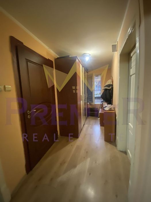 Продава се Двустаен апартамент в София, Център - 72 кв.м за 2028 €/кв.м - Снимка #6