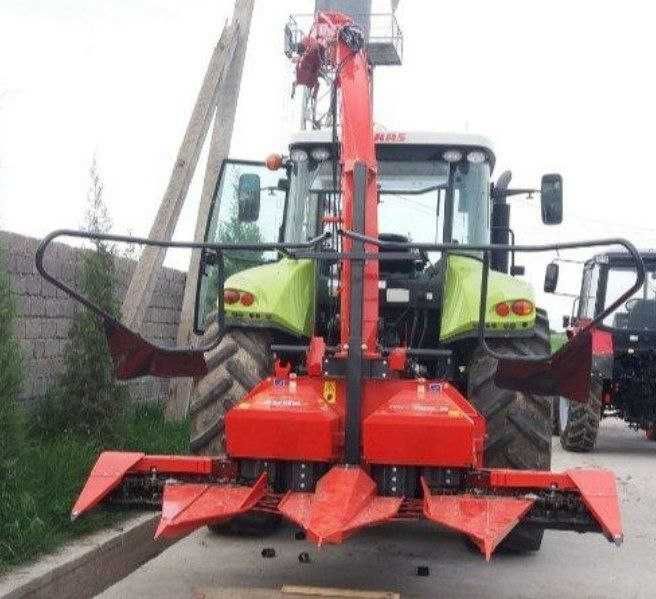 KUHN Quattro 4 qatorli (Fransiya) makka o'rish kombayni