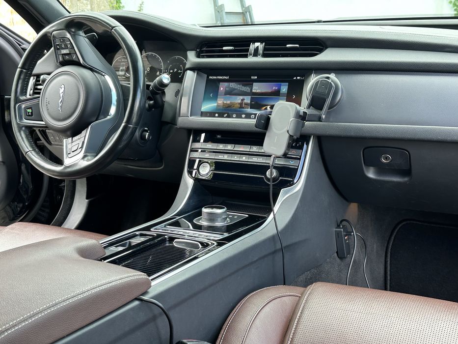 Vand/schimb Jaguar xf x260 R Sport