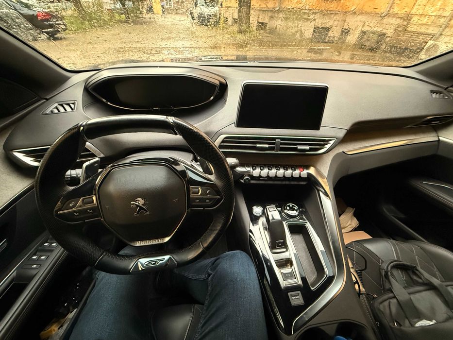 Peugeot 5008 GT 2.0 BlueHDi 180 CP EAT8 – 7 locuri