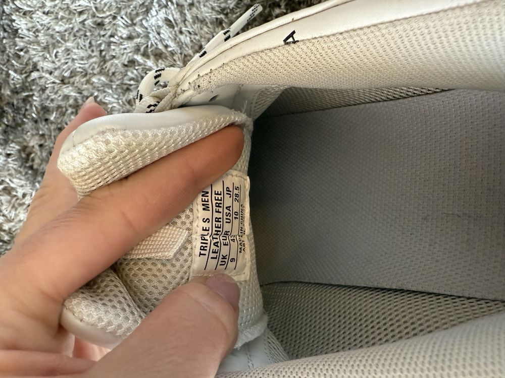 Маратонки balenciaga 43