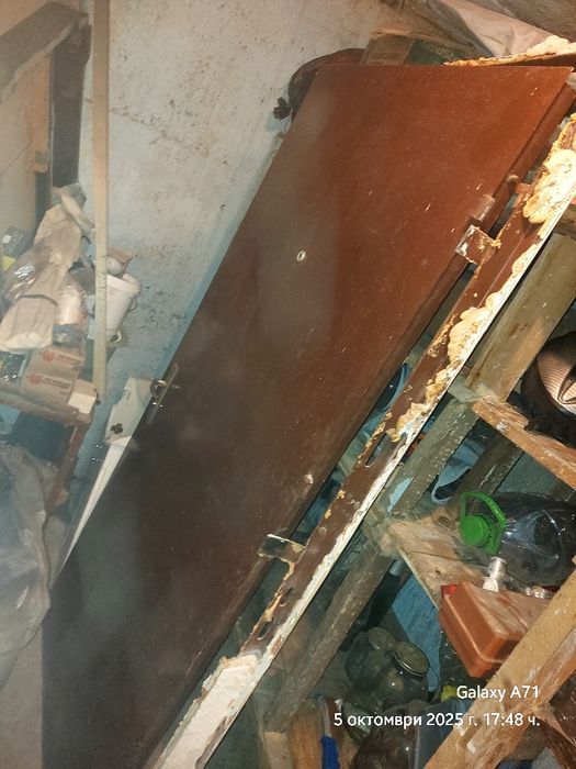 Входна врата-метална