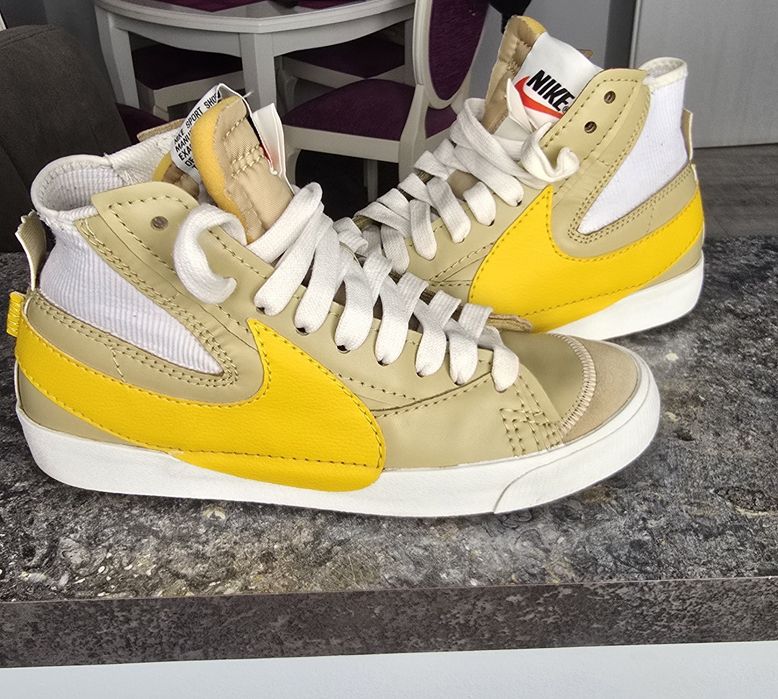 NIKE Blazer MID 77 Jumbo