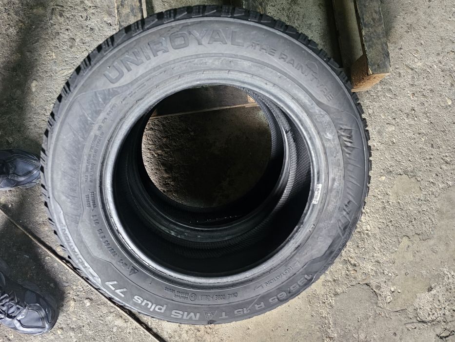 4 anvelope iarna 195 65 15 Uniroyal 7.4mm