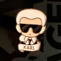 Karl Lagerfeld брошка