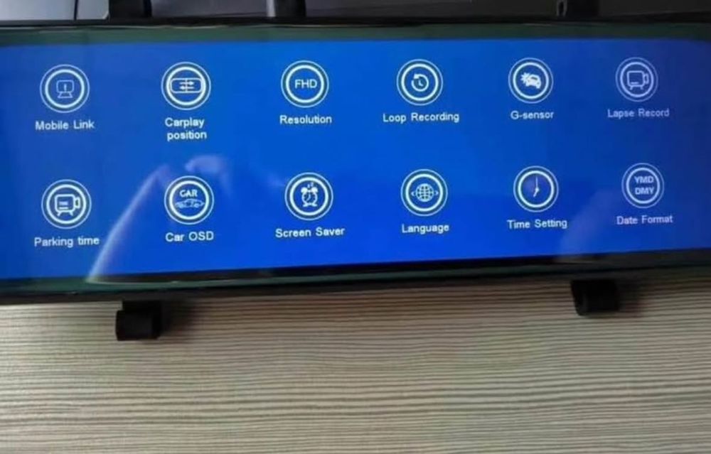 Camera auto 4k cu CarPlay și gps