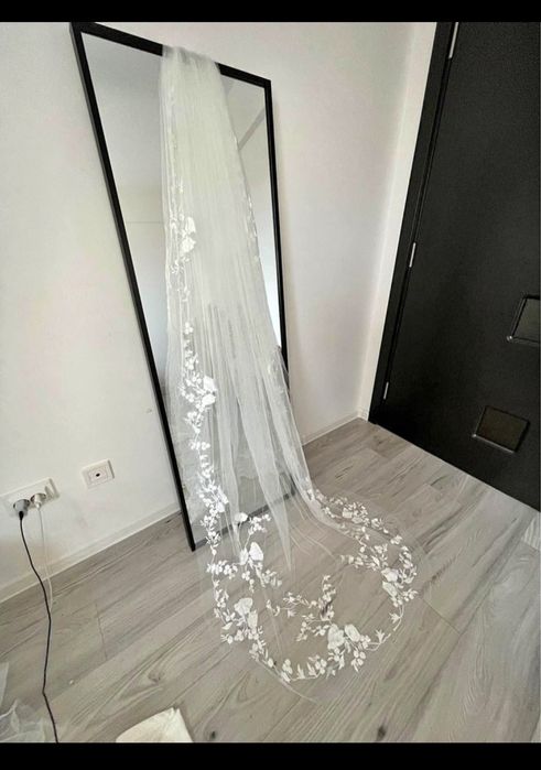 Vând rochie de mireasă