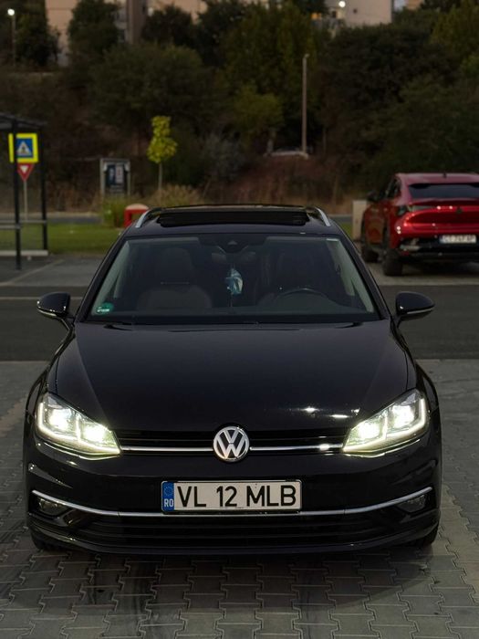 Vând vw golf 7 facelift 2.0tdi euro6 fara adblue/panoramic/2019/Matrix