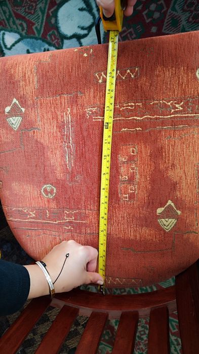 4 трапезни стола от масив