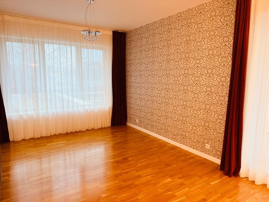 Apartament 3 camere luxuria rezidence, domenii, proprietar