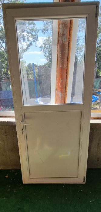 PVC Profilink Врата със стъклопакет и каса