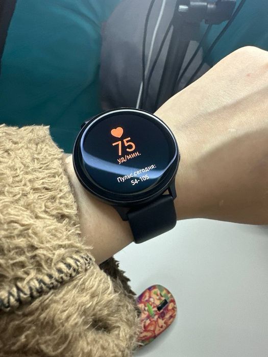 Смарт часы Samsung galaxy watch active 2