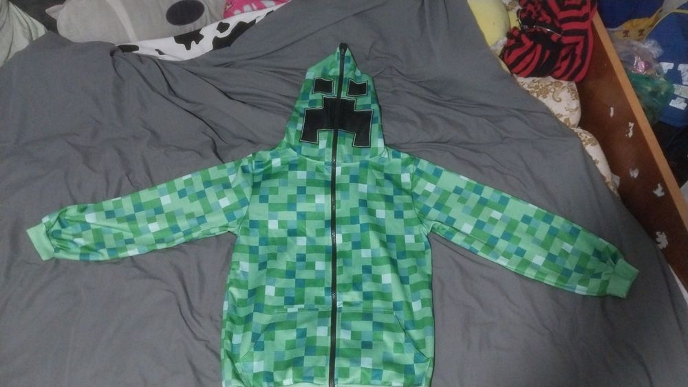 кофта с крипиром