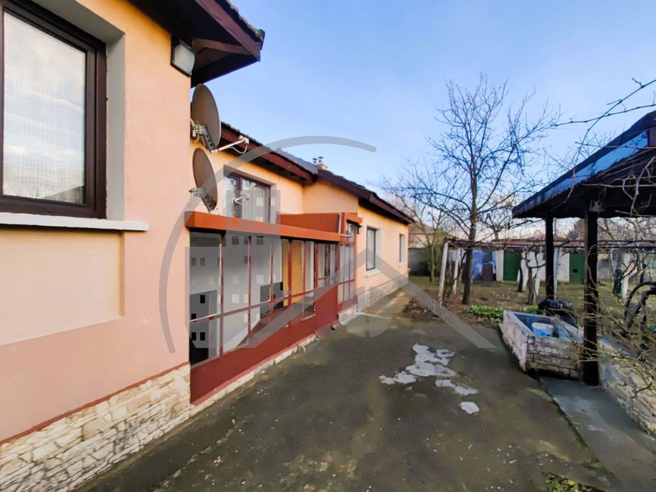 Продава се Къща в Суворово - 220 кв.м за 546 €/кв.м - Снимка #3