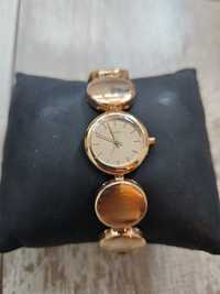 Ceas DKNY, model NY8868, culoare rose-gold