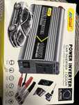 Vând invertor 1000W