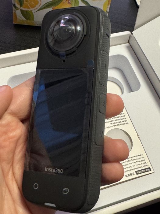 Insta360 X4 sigilat + baterie si accesorii