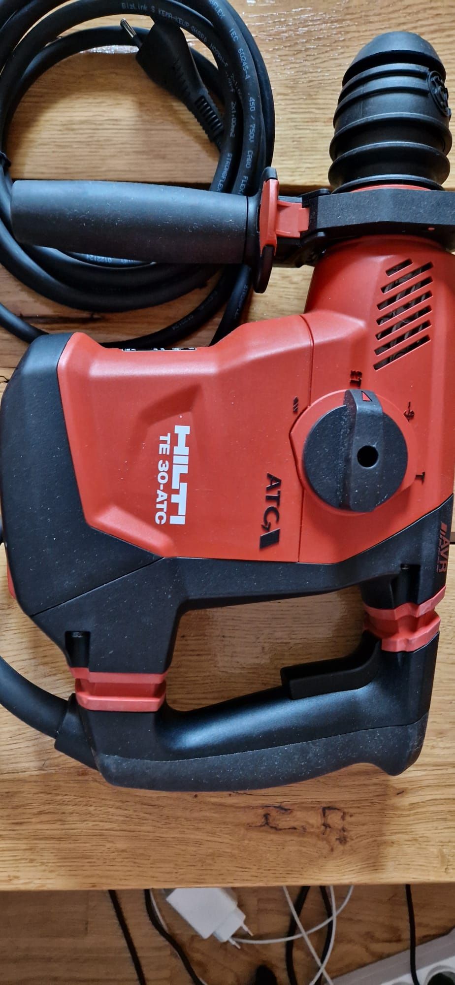 Hilti rotopercutor nou