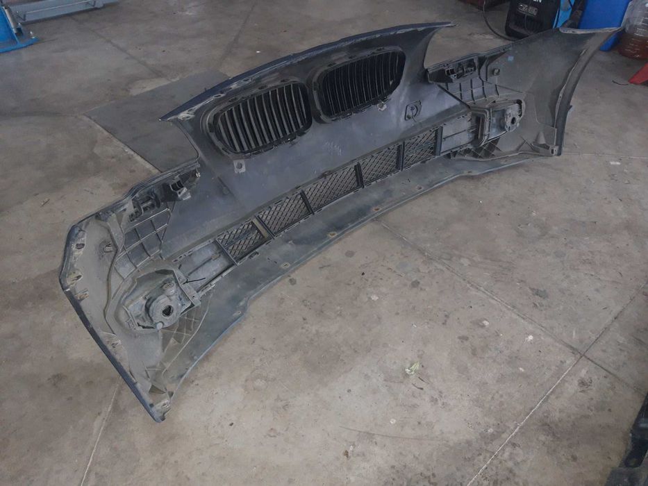 Предна броня за БМВ F10.