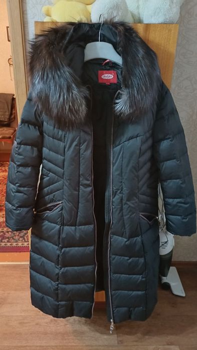 Продам женский пуховик