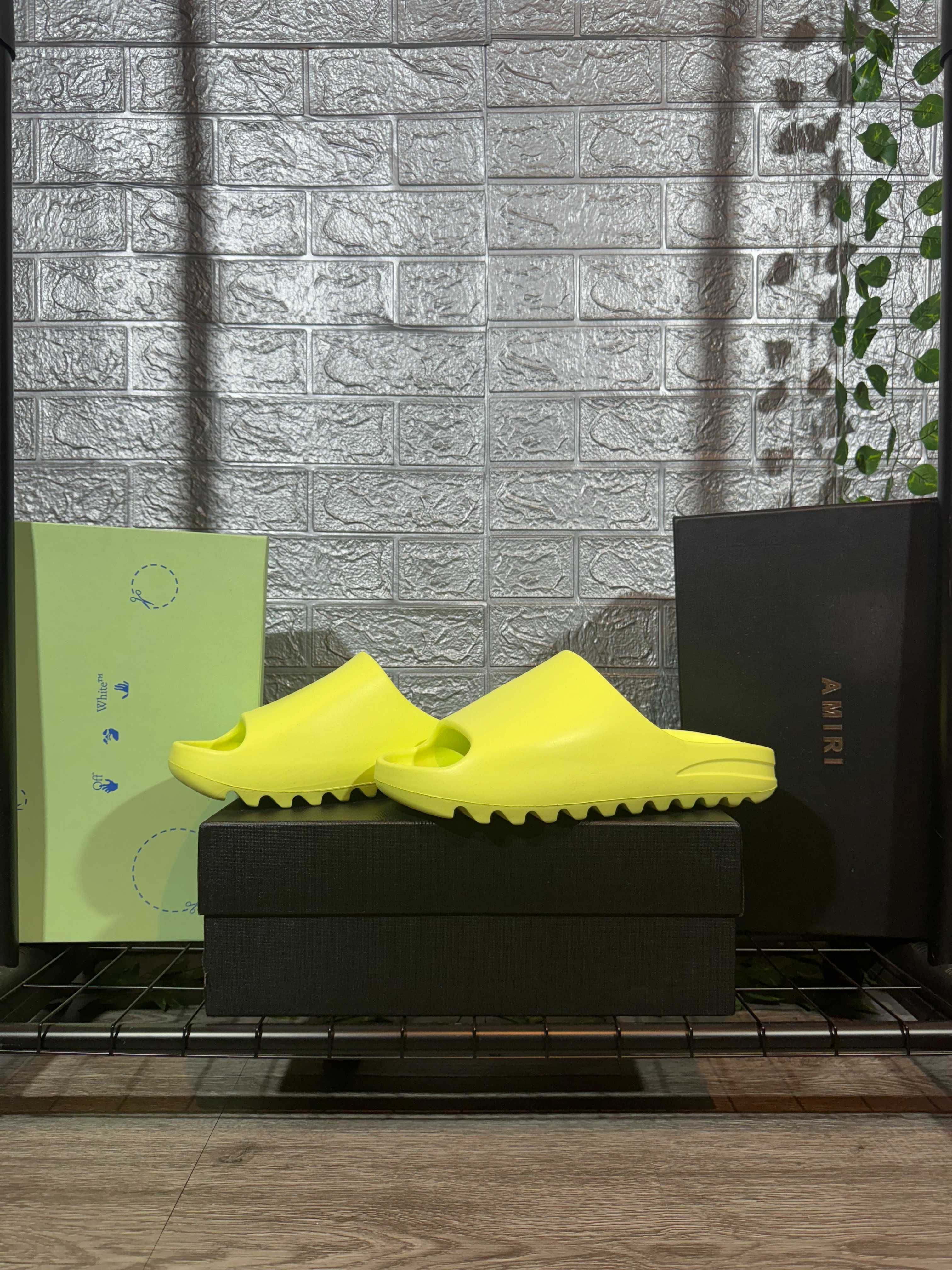 Yeezy Slides Marimea 46