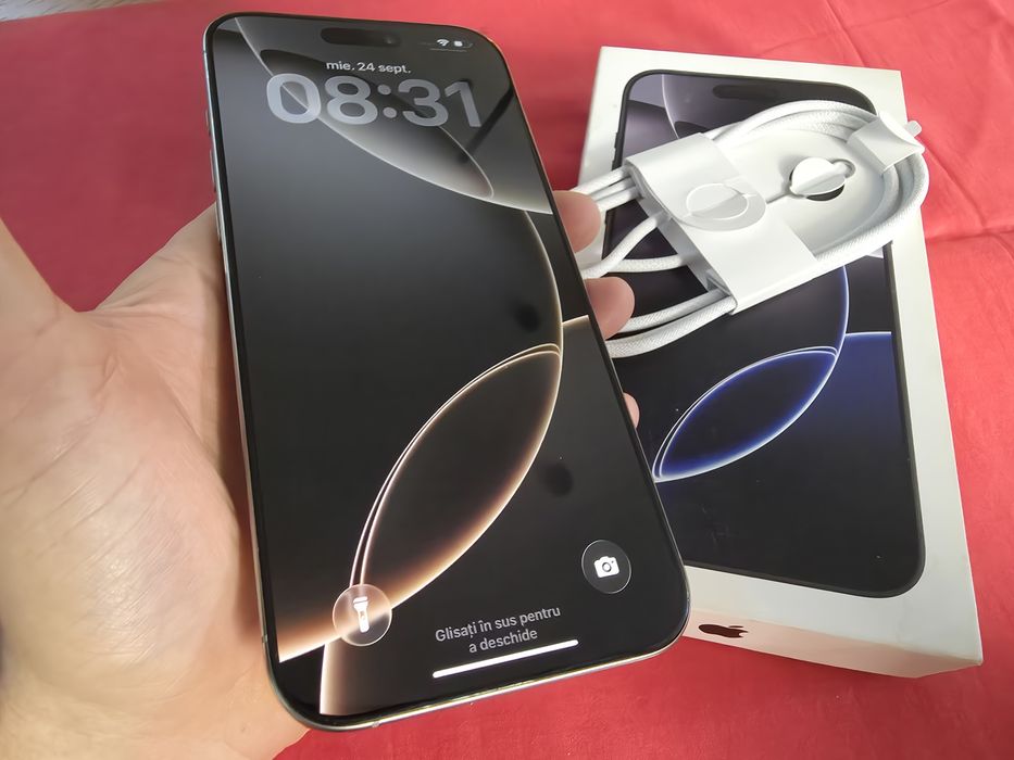 -Iphone 16Pro Max, ca Nou, 256Gb, 8Ram, 120 cicluri incarcare, nefolos