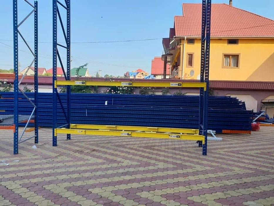 Rafturi metalice