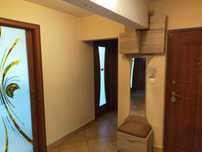 P.F. închirierez apartament cu 4 camere decomandat confort 1 et 1/4.