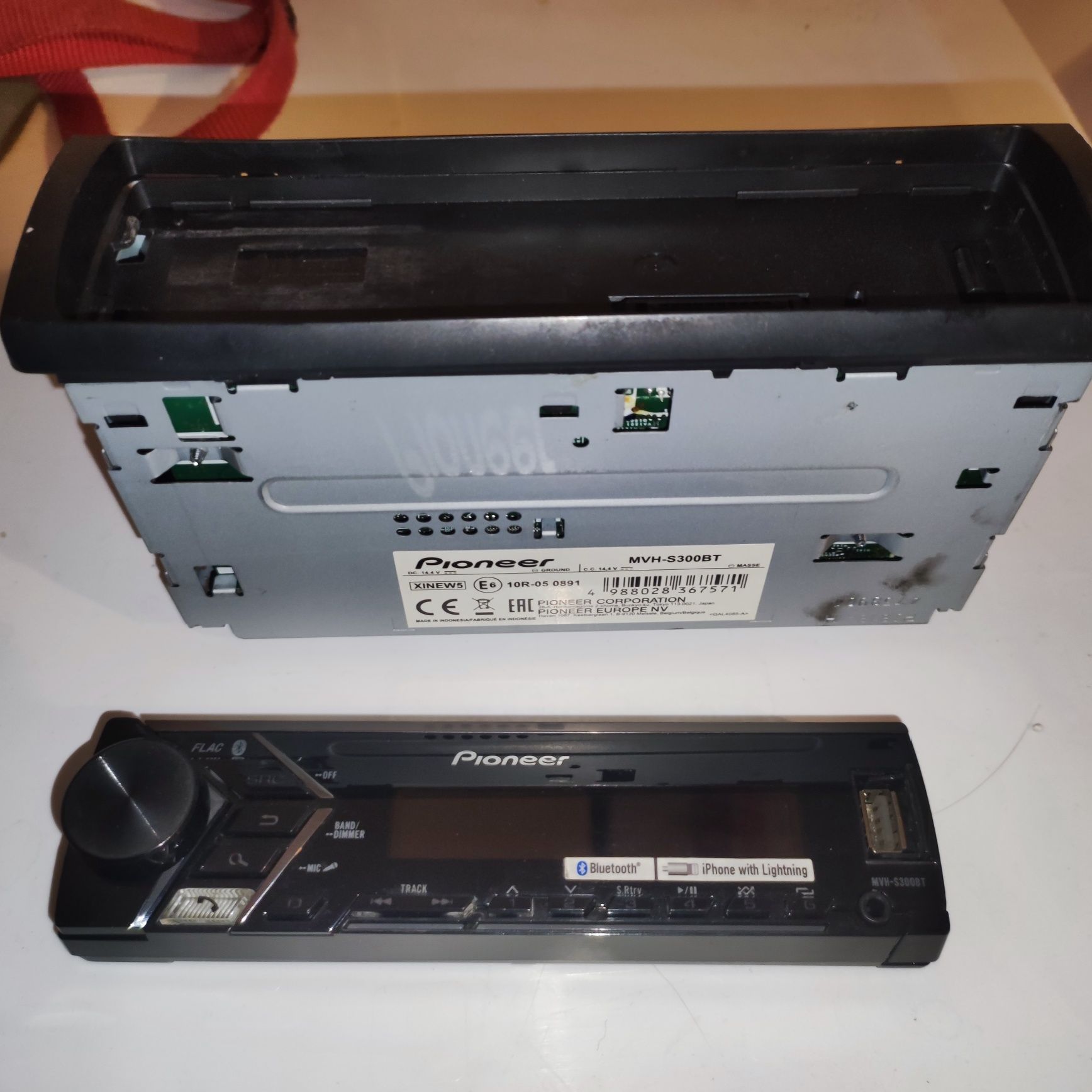 CD Pioner MVH-S300BT