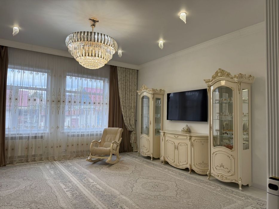 Продам Горку для Гостинной