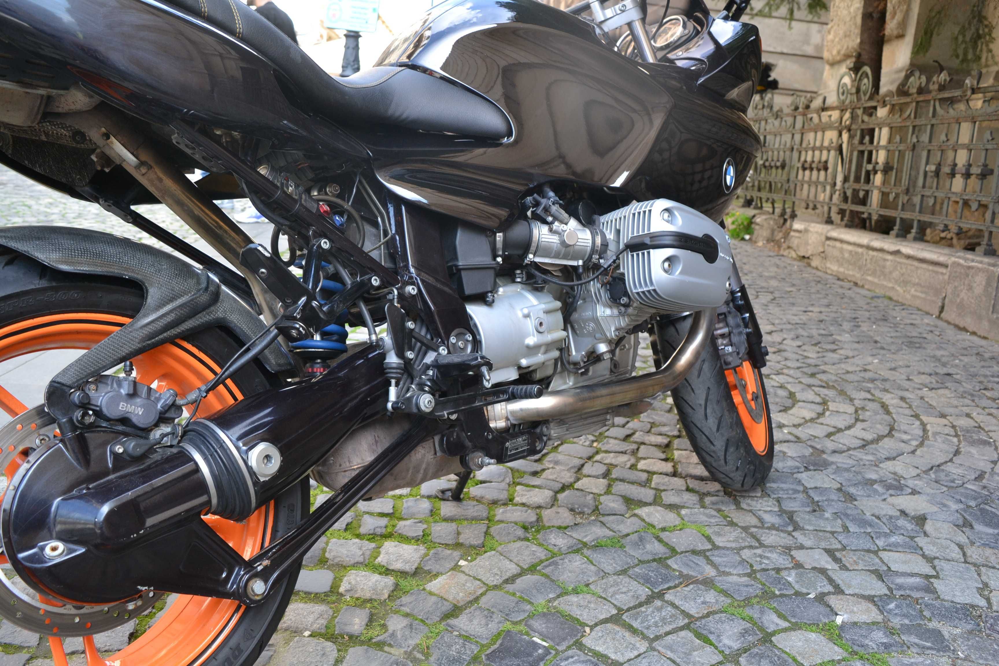 BMW R1100S Sport
