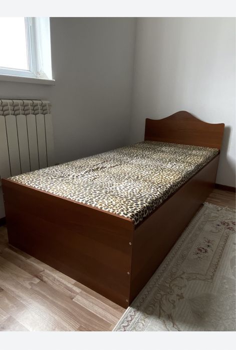 Мебель кровать стол