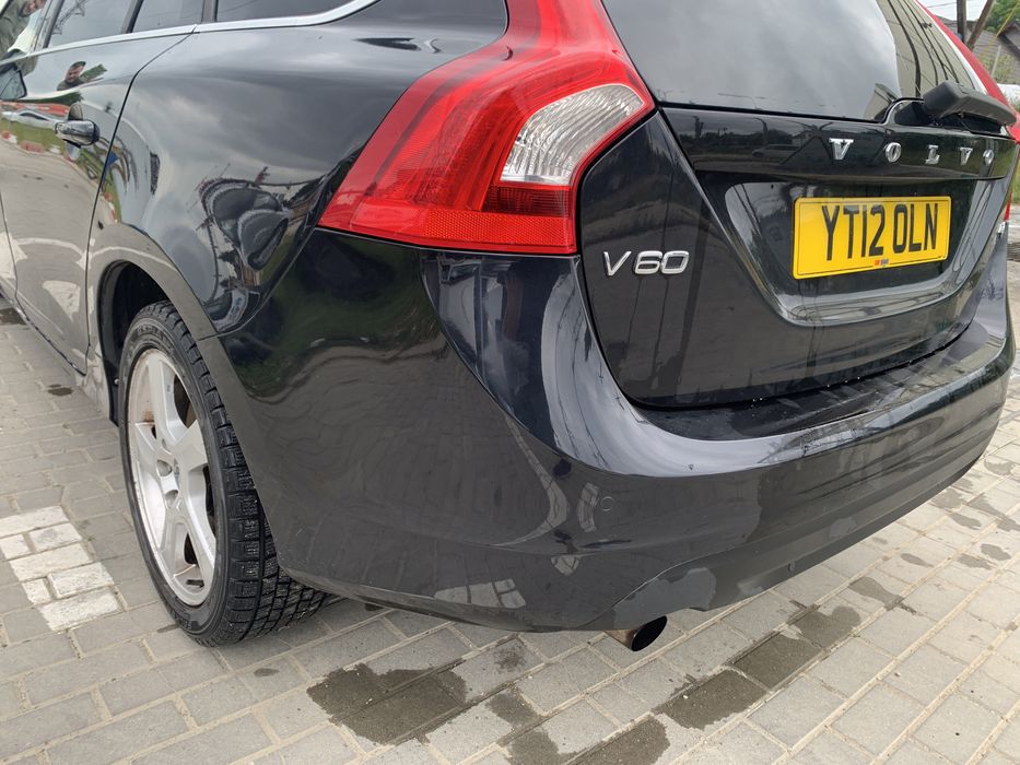 Bara spate Volvo v60 după 2010 stare impecabila!