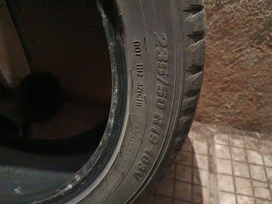 Гуми 235/50/19 Kumho
