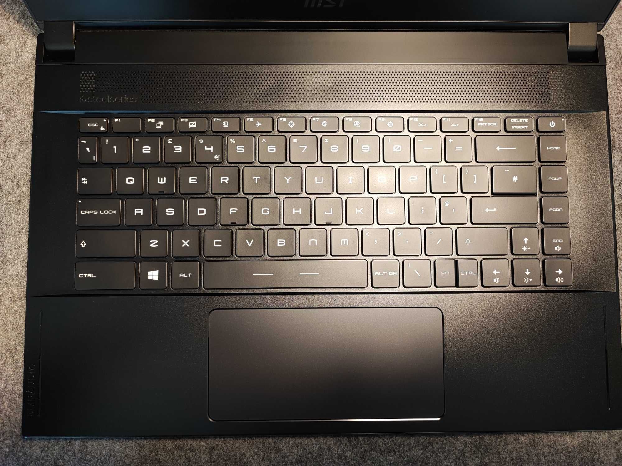 Лаптоп MSI GS66 Stealth