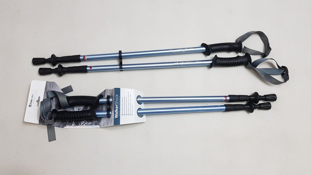 Bețe de trekking noi, telescopice TREKMATES Walker Shock, max 135 cm.