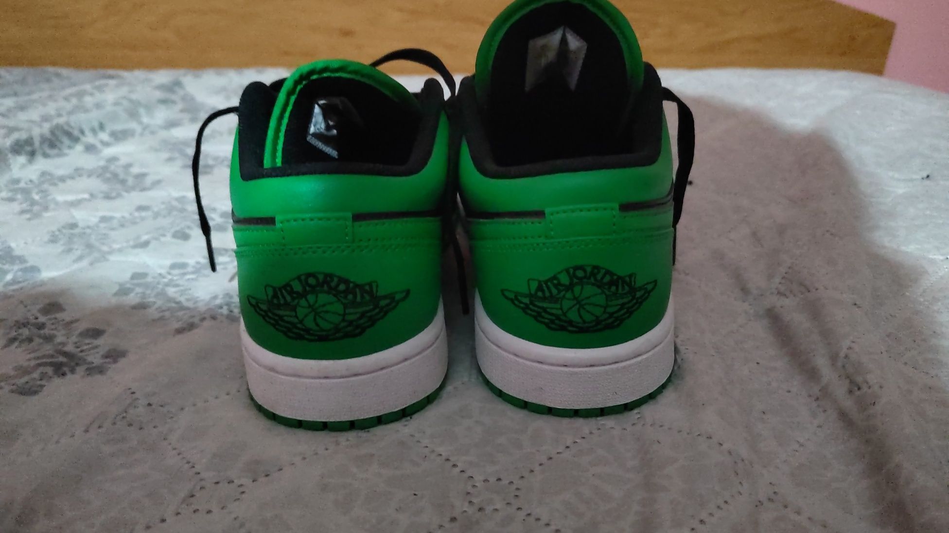 Air jordan 1 low lucky green