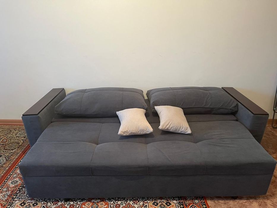 Холодилник, диван сатылады