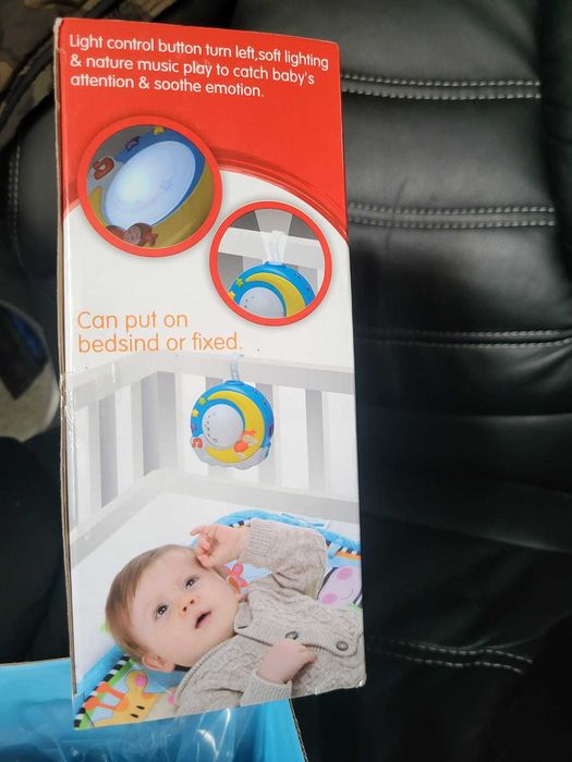 Proiector pentru bebelusi/copii melc cu muzica, lumini si sunete