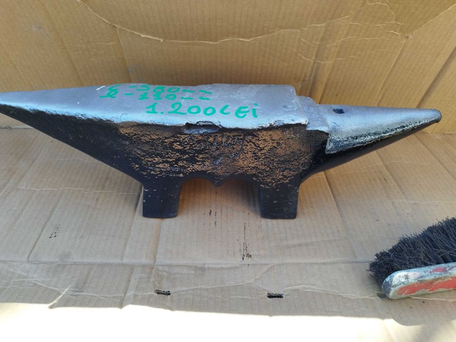 Nicovala franțuzească decoratiune muzeu fierarie foarte veche