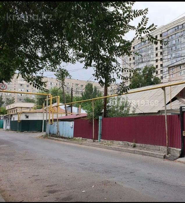 Продаётся пол дома на Гагарина Кабанбай батыра 243
