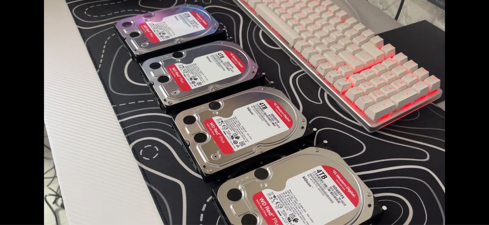 Жесткий диск WD RED plus 4TB